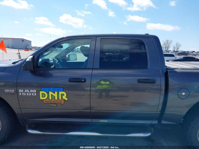 1C6RR7XT1JS270616 RAM 1500 Ssv  4x4 5'7 Box