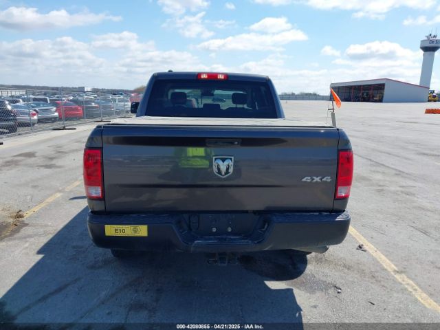 1C6RR7XT1JS270616 RAM 1500 Ssv  4x4 5'7 Box