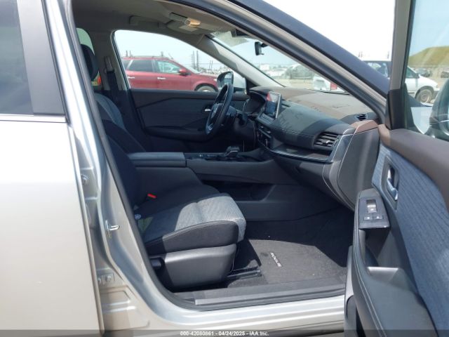 JN8BT3BA5PW426298 Nissan Rogue Sv Fwd