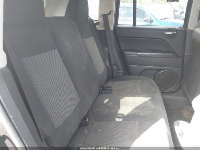 1C4NJCBA7ED776877 Jeep Compass Sport