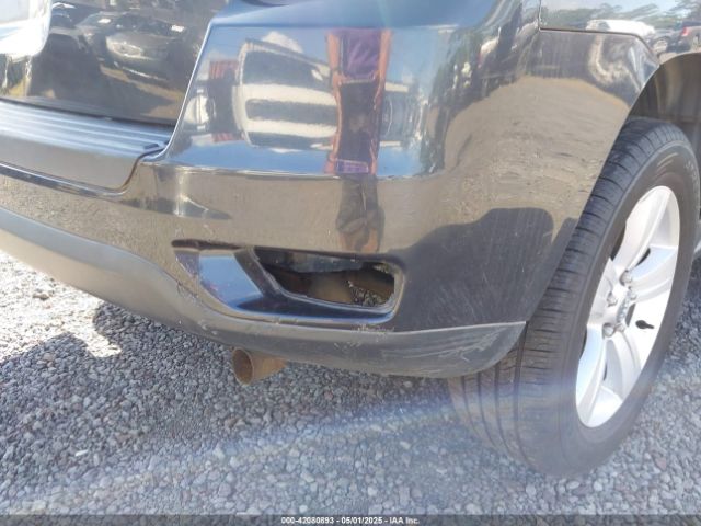1C4NJDEB5ED686668 Jeep Compass Latitude