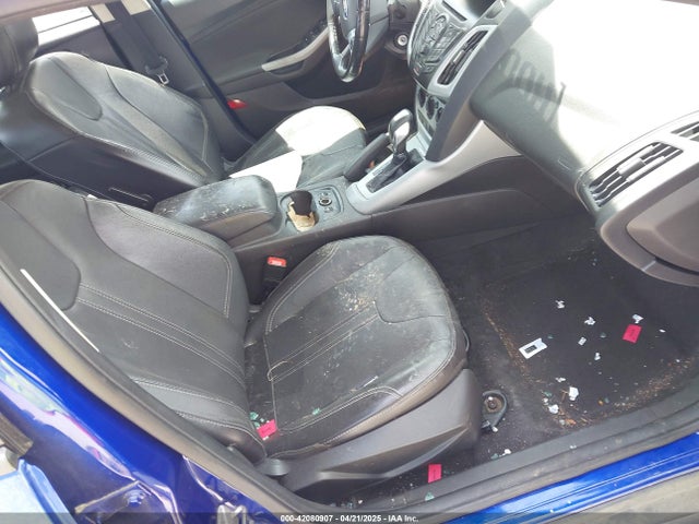 1FADP3F23EL205640 Ford FOCUS SE