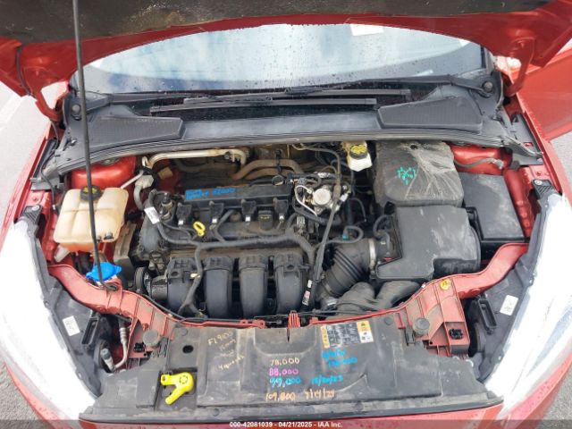 1FADP3K28JL246233 Ford FOCUS SE