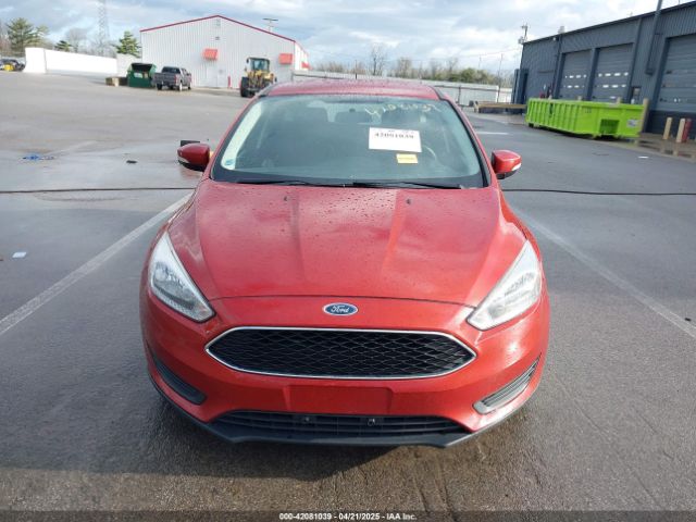 1FADP3K28JL246233 Ford FOCUS SE
