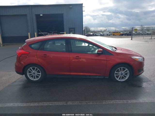 1FADP3K28JL246233 Ford FOCUS SE