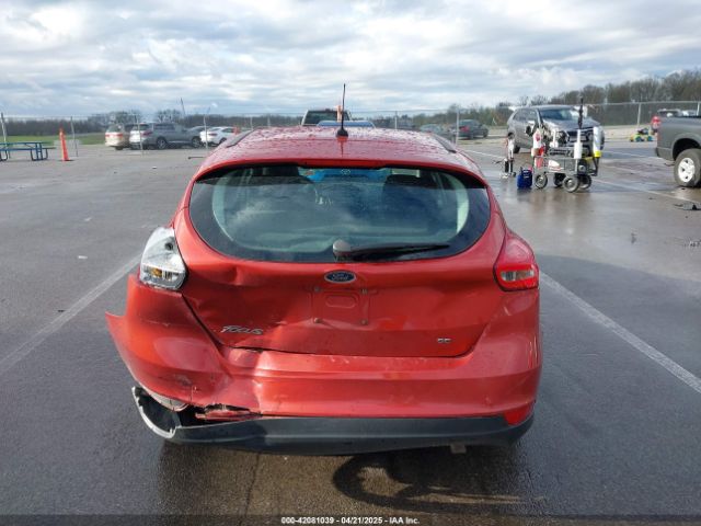 1FADP3K28JL246233 Ford FOCUS SE