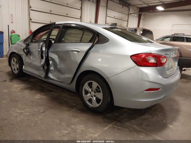 1G1BC5SMXJ7106633 Chevrolet Cruze Ls Auto