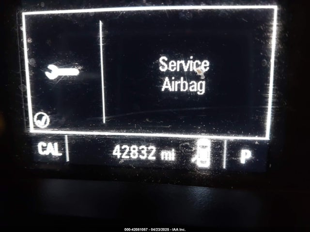 1G1BC5SMXJ7106633 Chevrolet Cruze Ls Auto
