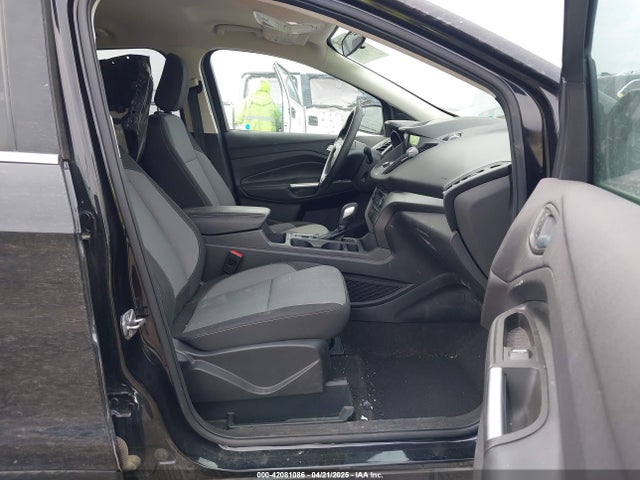 1FMCU9GD4KUB44754 Ford ESCAPE SE