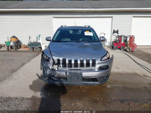 1C4PJLDB7HW641972 Jeep Cherokee Limited Fwd