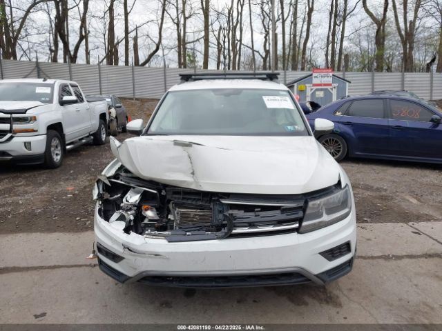 3VV2B7AXXJM148230 Volkswagen Tiguan 2.0t Se/2.0t Sel