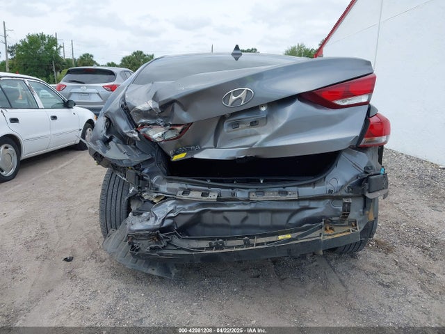 5NPD84LF2JH386054 Hyundai ELANTRA SEL