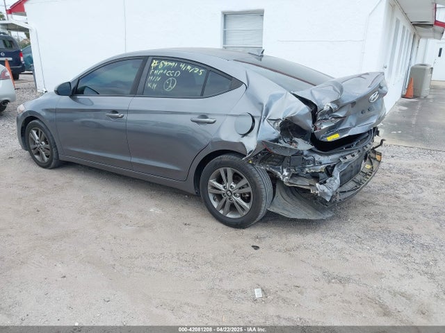 5NPD84LF2JH386054 Hyundai ELANTRA SEL
