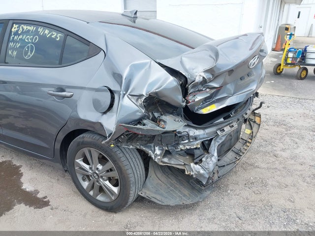 5NPD84LF2JH386054 Hyundai ELANTRA SEL