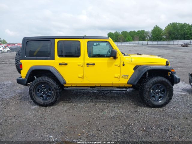 1C4HJXDN9JW332273 Jeep Wrangler Unlimited Sport S 4x4