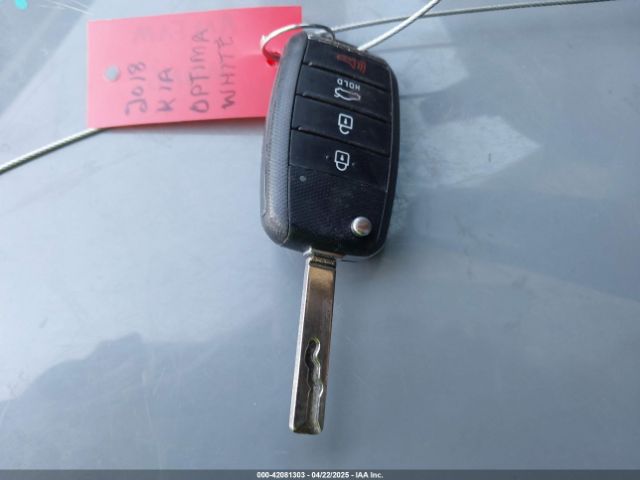 5XXGT4L38JG247009 KIA Optima S