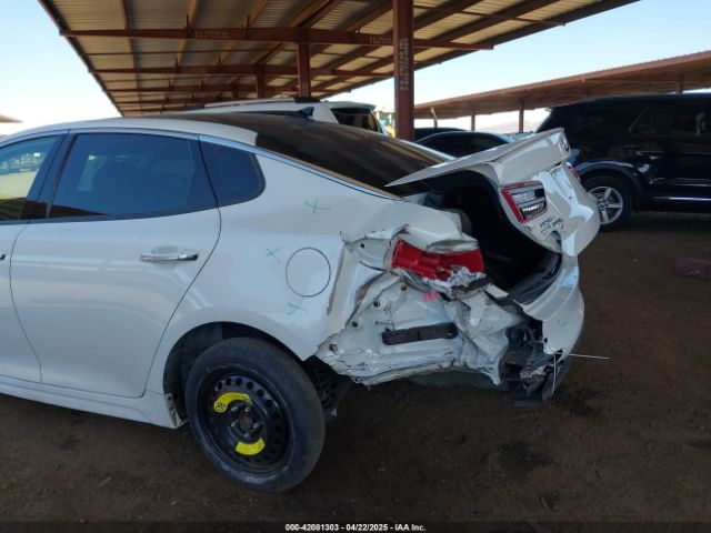 5XXGT4L38JG247009 KIA Optima S