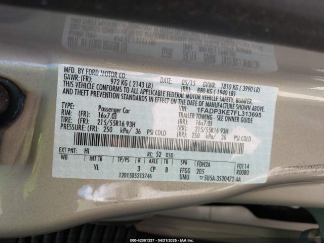 1FADP3KE7FL313695 Ford FOCUS SE