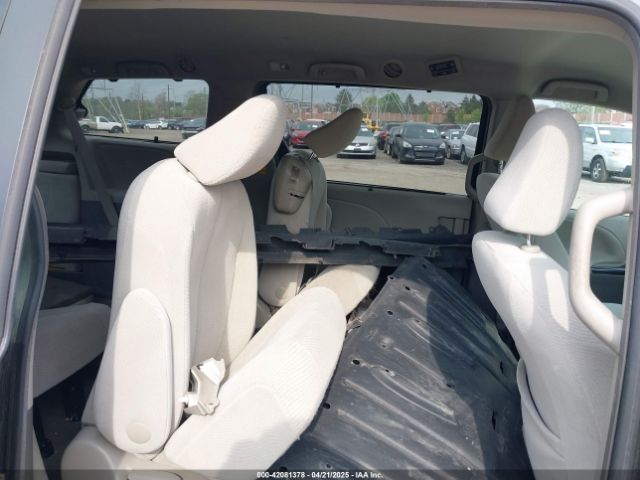 5TDKK3DC8ES432364 Toyota Sienna Le V6 8 Passenger