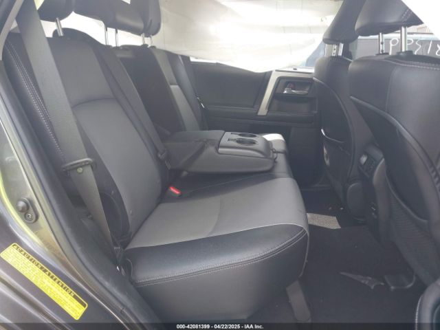 2018 TOYOTA 4RUNNER JTEBU5JR6J5603977 Photo 7