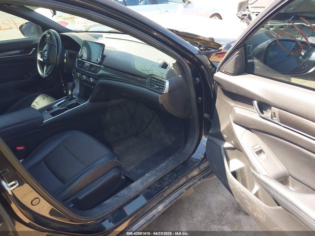 1HGCV1F33JA130387 Honda Accord Sport