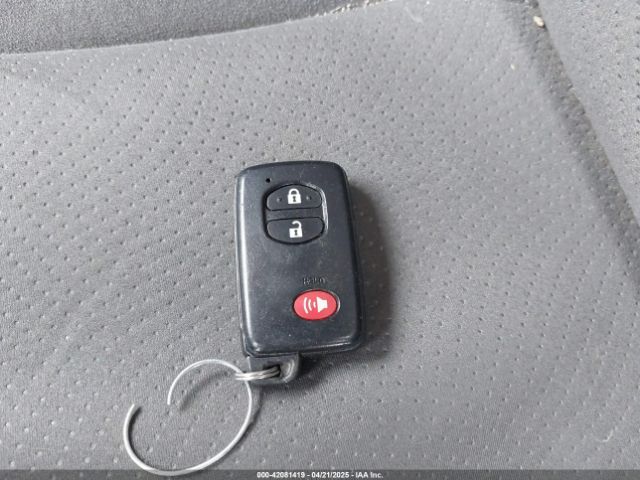 JTDKN3DU8F0426360 Toyota Prius Two