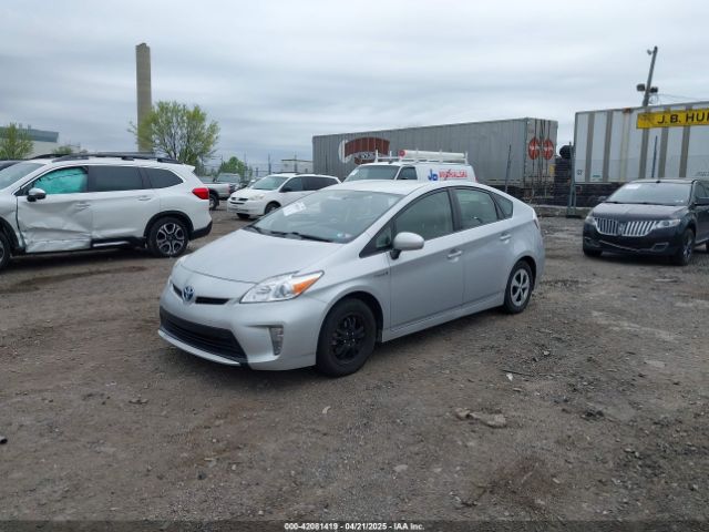 JTDKN3DU8F0426360 Toyota Prius Two
