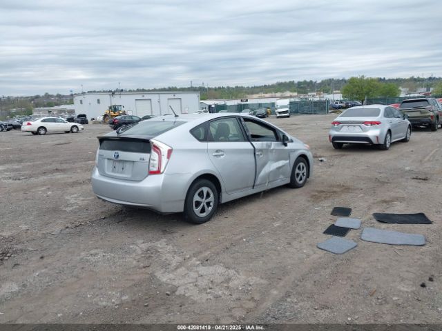JTDKN3DU8F0426360 Toyota Prius Two
