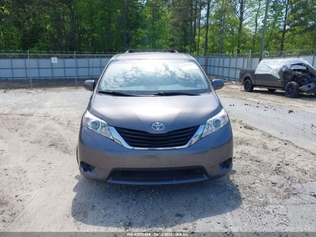 5TDKK3DC4ES431664 Toyota Sienna Le V6 8 Passenger