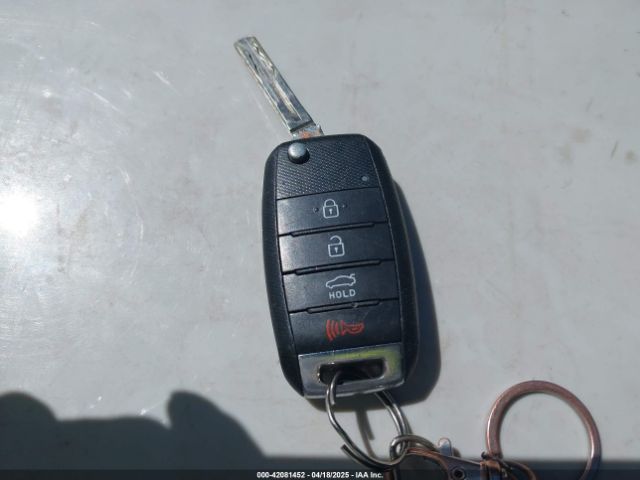 KNAGM4A72F5649474 KIA Optima Lx