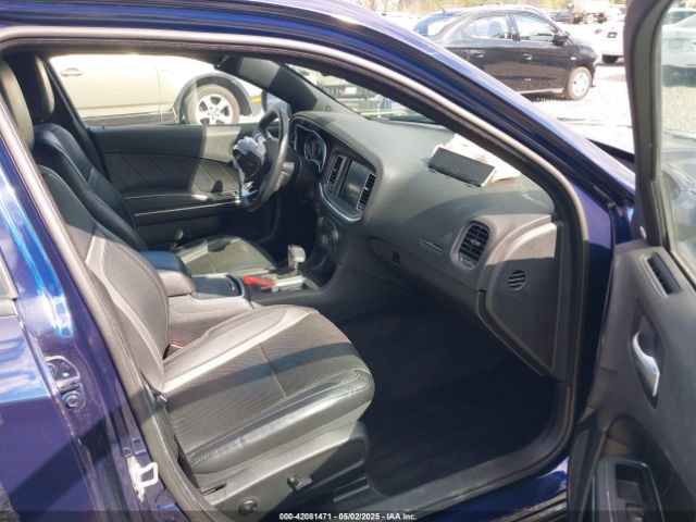 2C3CDXJG7GH341833 Dodge Charger Sxt