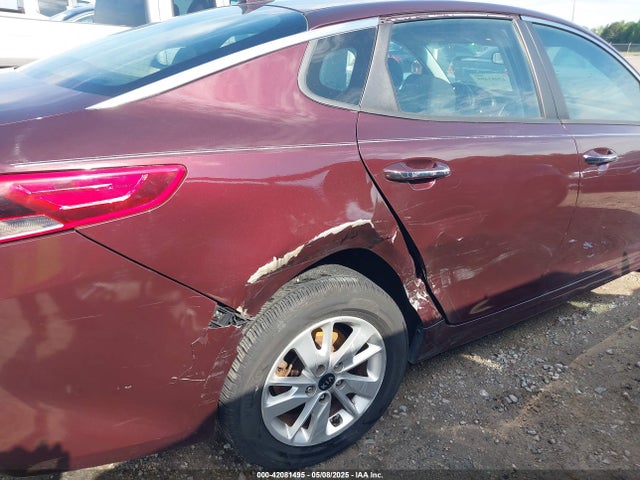 5XXGT4L39JG180260 KIA Optima Lx