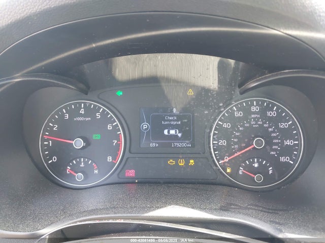 5XXGT4L39JG180260 KIA Optima Lx