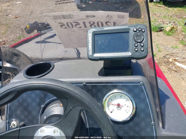 2021 Tracker Bass Tracker Classic Xl მანქანა იყიდება აუქციონზე, vin: BUJ37050I021, აუქციონის ნომერი: 42081505