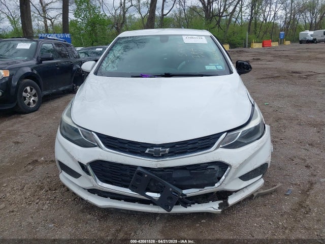 1G1BE5SM9H7115036 Chevrolet Cruze Lt Auto