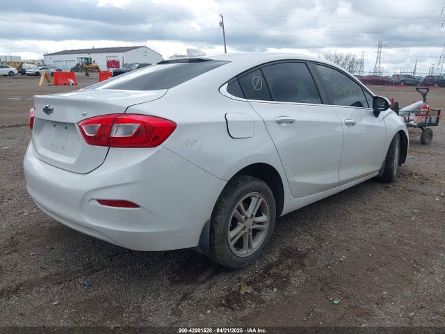 1G1BE5SM9H7115036 Chevrolet Cruze Lt Auto
