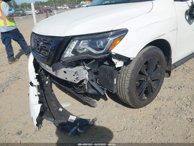 5N1DR2MNXJC661765 Nissan Pathfinder Sl