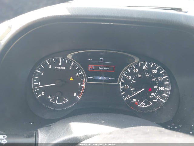 5N1DR2MNXJC661765 Nissan Pathfinder Sl