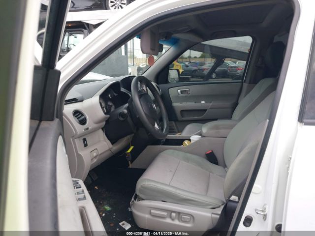 5FNYF3H31FB005140 Honda PILOT SE