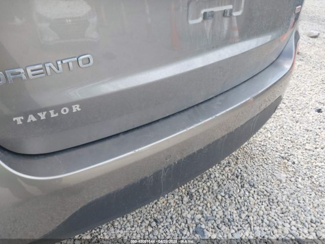 5XYKTCA63FG654739 KIA SORENTO LX