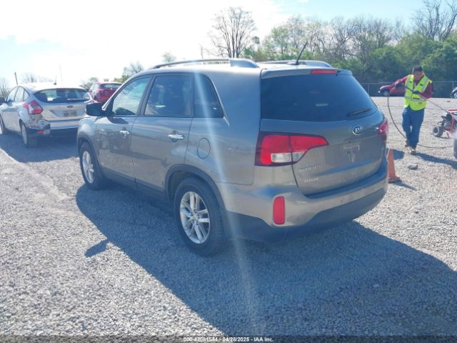 5XYKTCA63FG654739 KIA SORENTO LX
