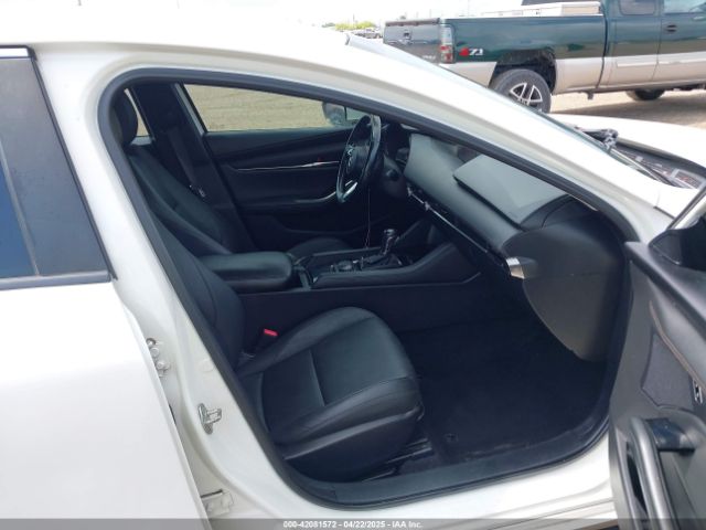 3MZBPAAL9KM105989 Mazda Mazda3 Select Package