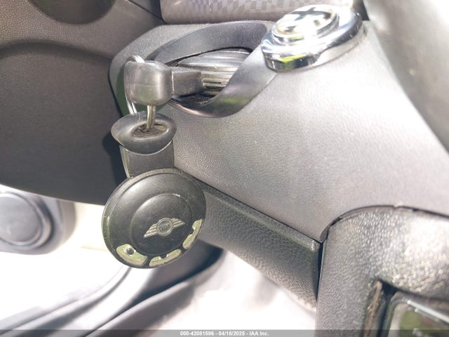 2008 MINI COOPER S WMWMF73578TV33406 Photo 10