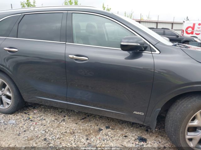 5XYPKDA52HG338256 KIA Sorento 3.3l Sx