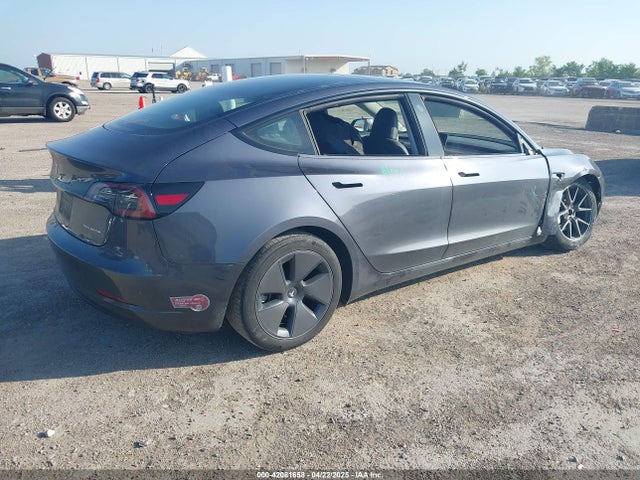 2023 TESLA MODEL 3 5YJ3E1EB5PF668953 Photo 3