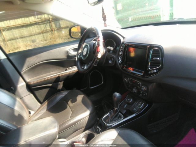 3C4NJDCB4KT674567 Jeep Compass Limited 4x4