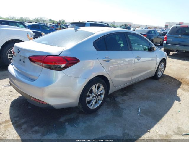 3KPFL4A78JE224386 KIA FORTE LX