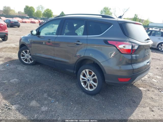 1FMCU9GD3JUC54404 Ford ESCAPE SE