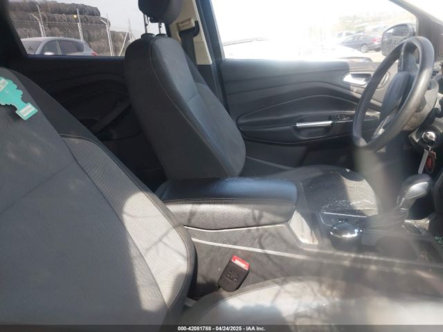1FMCU9GD3JUC54404 Ford ESCAPE SE