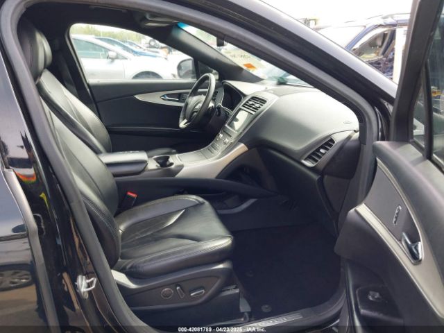 2LMTJ6JR6GBL58464 Lincoln Mkx Premiere